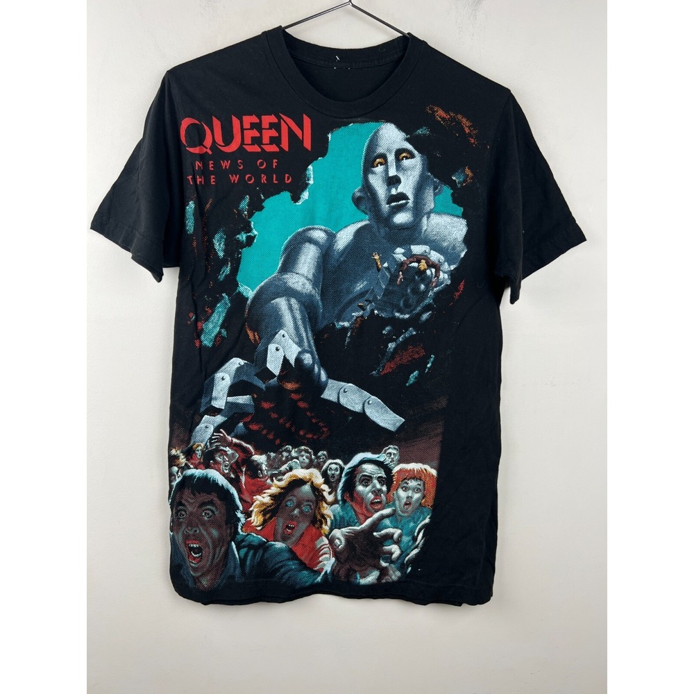 Queen News of the World Album Cover Graphic T-Shirt Black Rock Band Tee Small